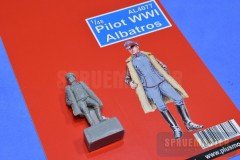 WWI-Albatros-Pilot-02