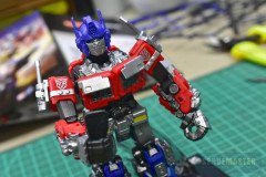 Blokees-Transformers-Optimus-Prime-097
