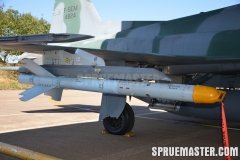 f-5em_03