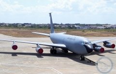KC-135-001