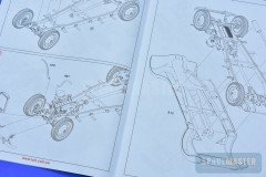 Mercedes-W142-Saloon-040
