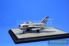 MIG-17 Finished  004